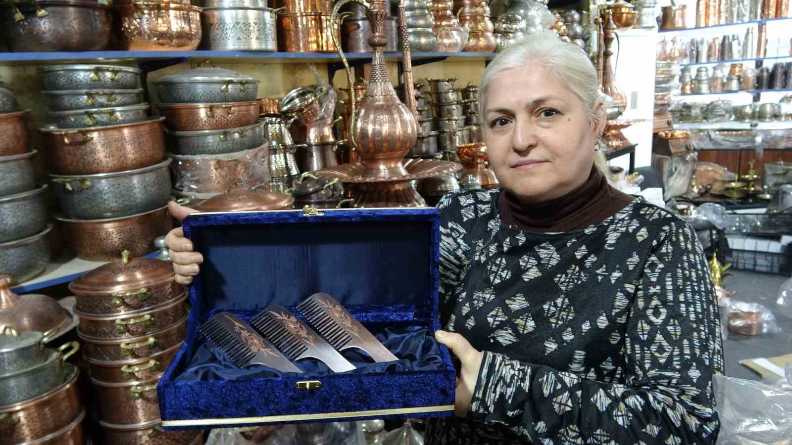 Yeni trend ürün bakır taraklara büyük ilgi
