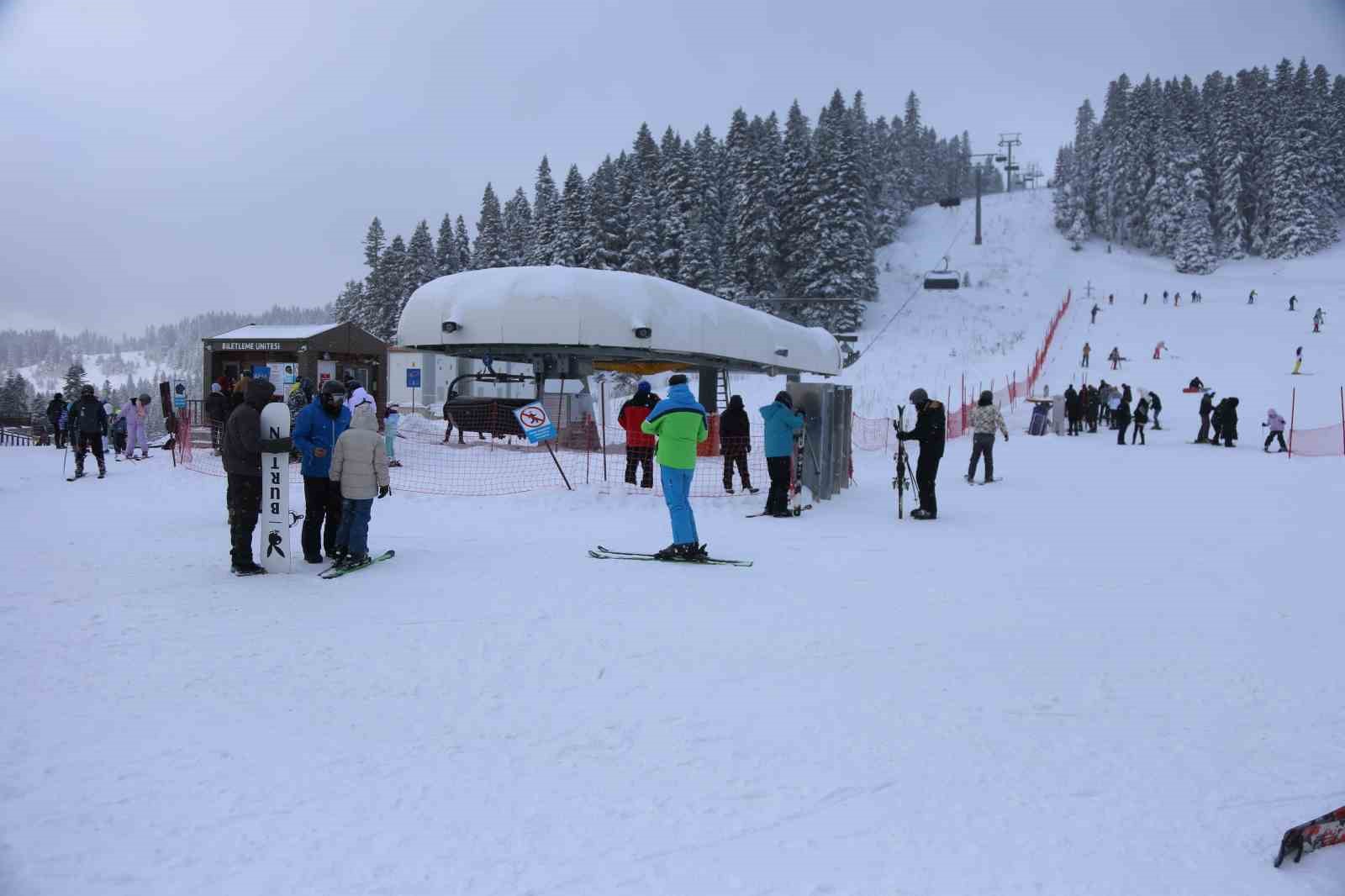 Yeni yıl tatilinde vatandaşlar Ilgaz Dağı’na akın etti
