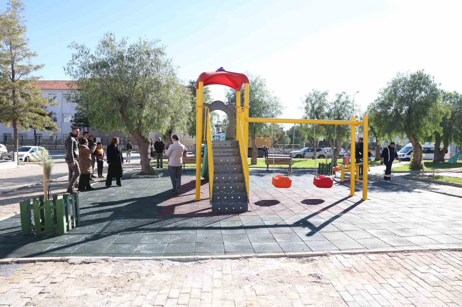 Yeni yıla hızlı başlayan Başkan Gençay, çalışmaları inceledi
