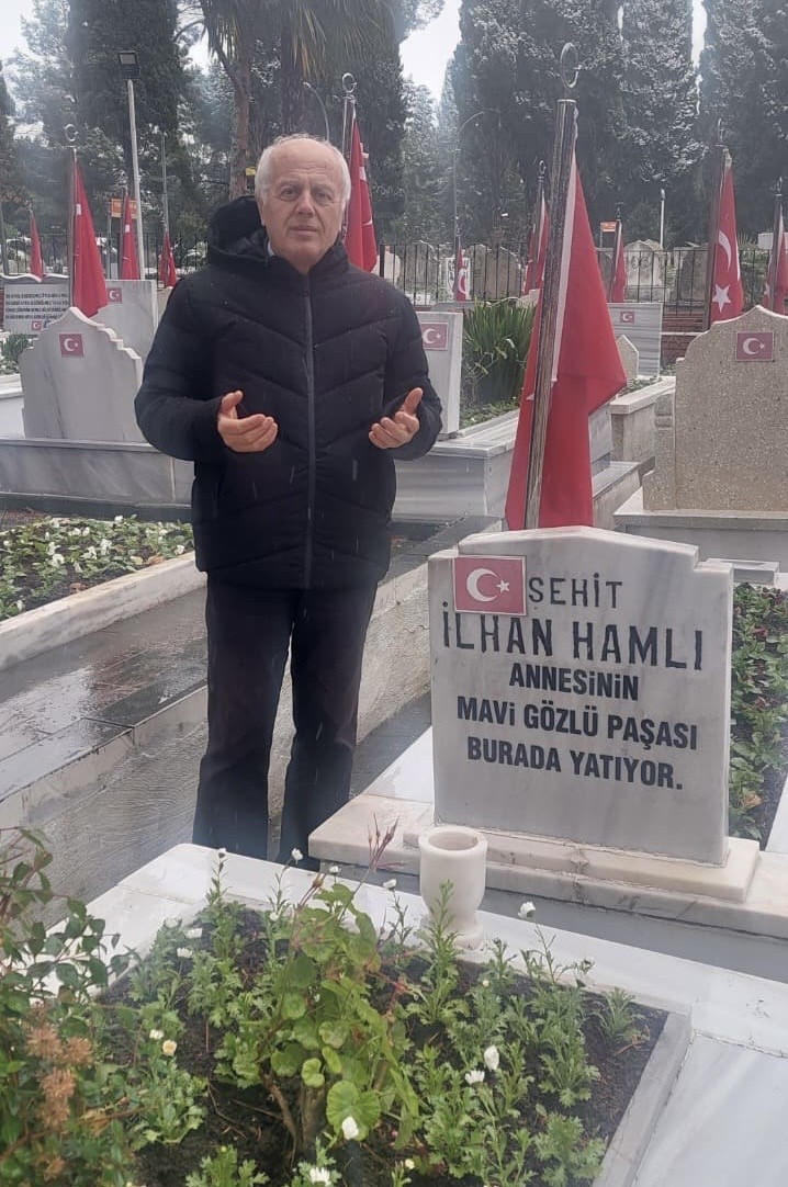 Yeni yılın ilk gününde şehit kardeşini yalnız bırakmadı
