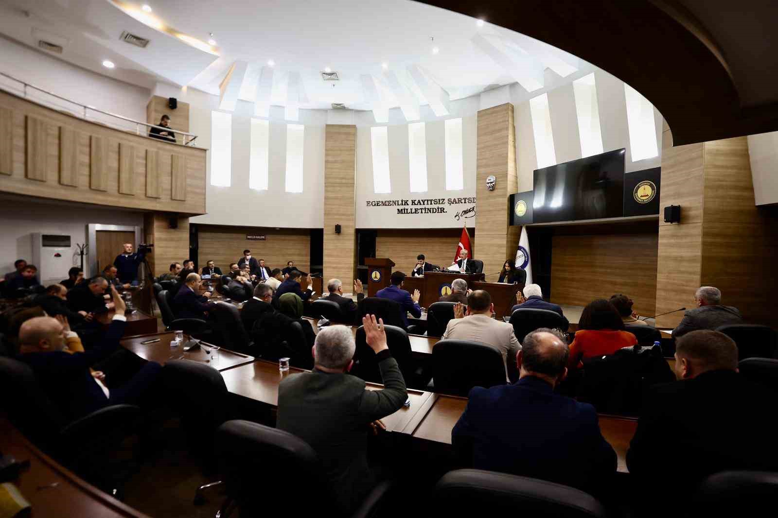 Yeni yılın ilk meclis toplantısı yapıldı
