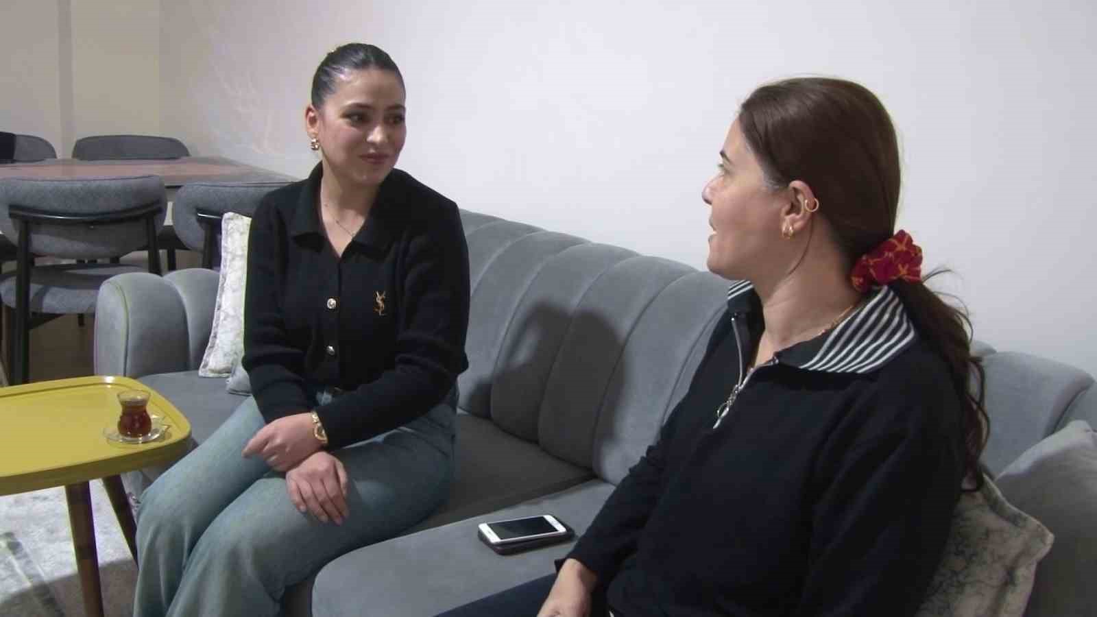 Yeni yuvalarına geçen aileler deprem konutlarından memnun
