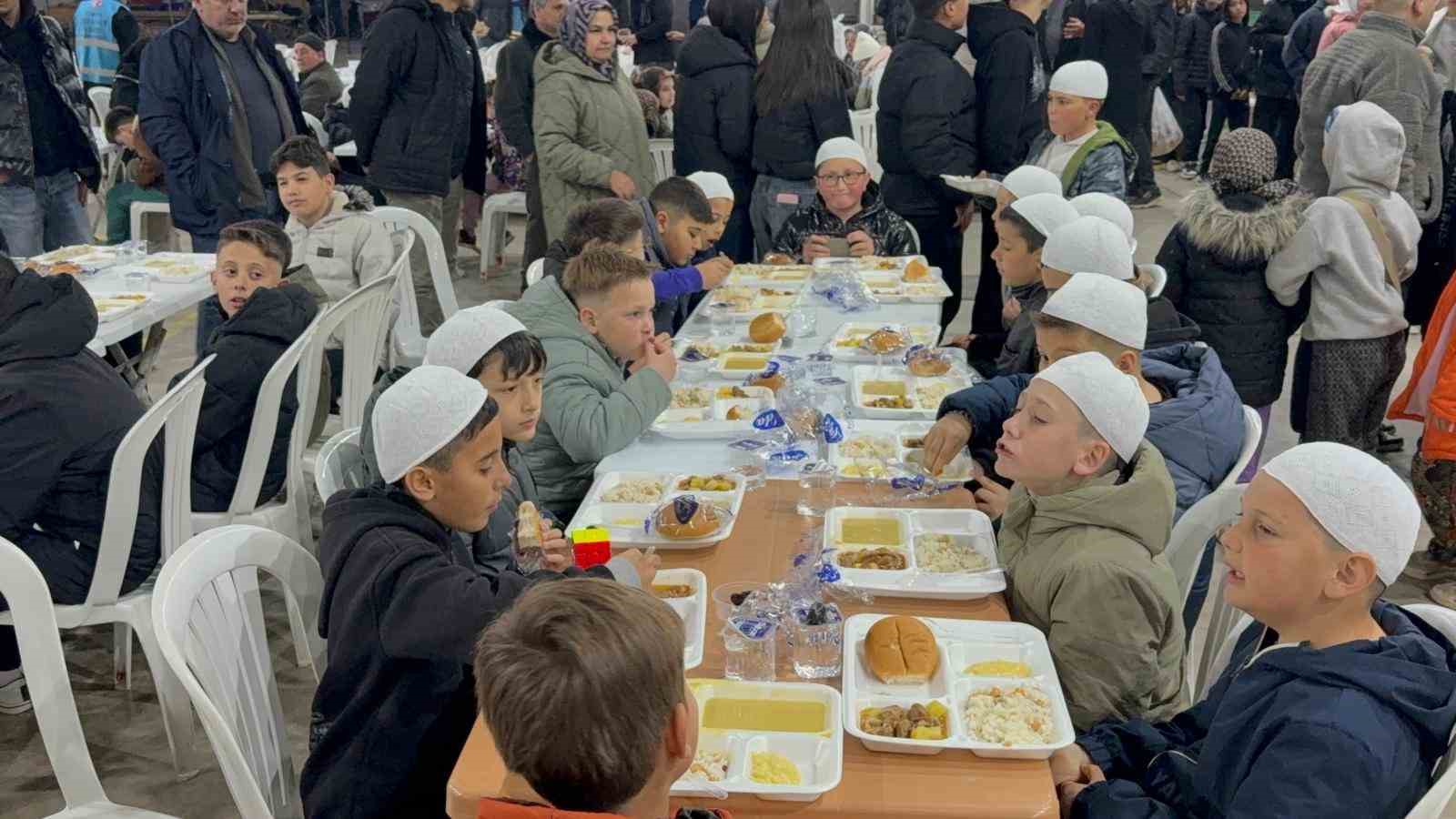 Yenice Müftülüğü’nden gençlik şöleni ve iftar
