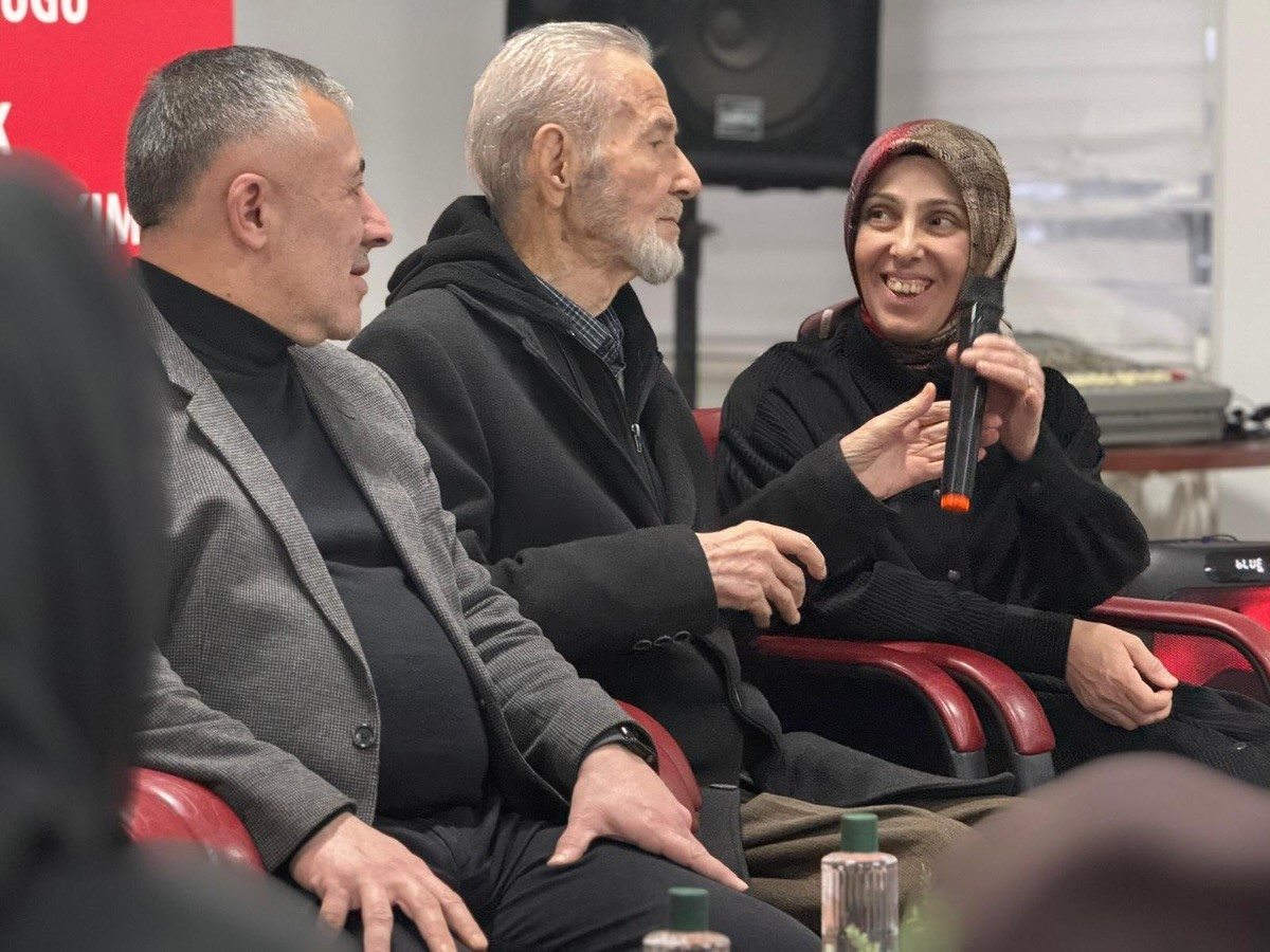 Yenipazar Kaymakamı Uçar esnafla bir araya geldi
