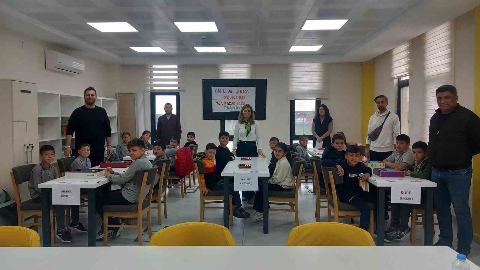 Yenipazar’da minik zihinler yarıştı, şampiyonlar belli oldu
