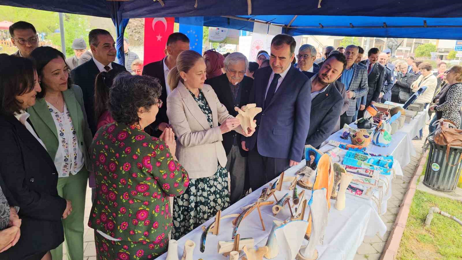 Yenipazar’ın değerleri kurulan dernekle tanıtılacak
Yenipazar’ın değerleri kurulan dernekle tanıtılacak