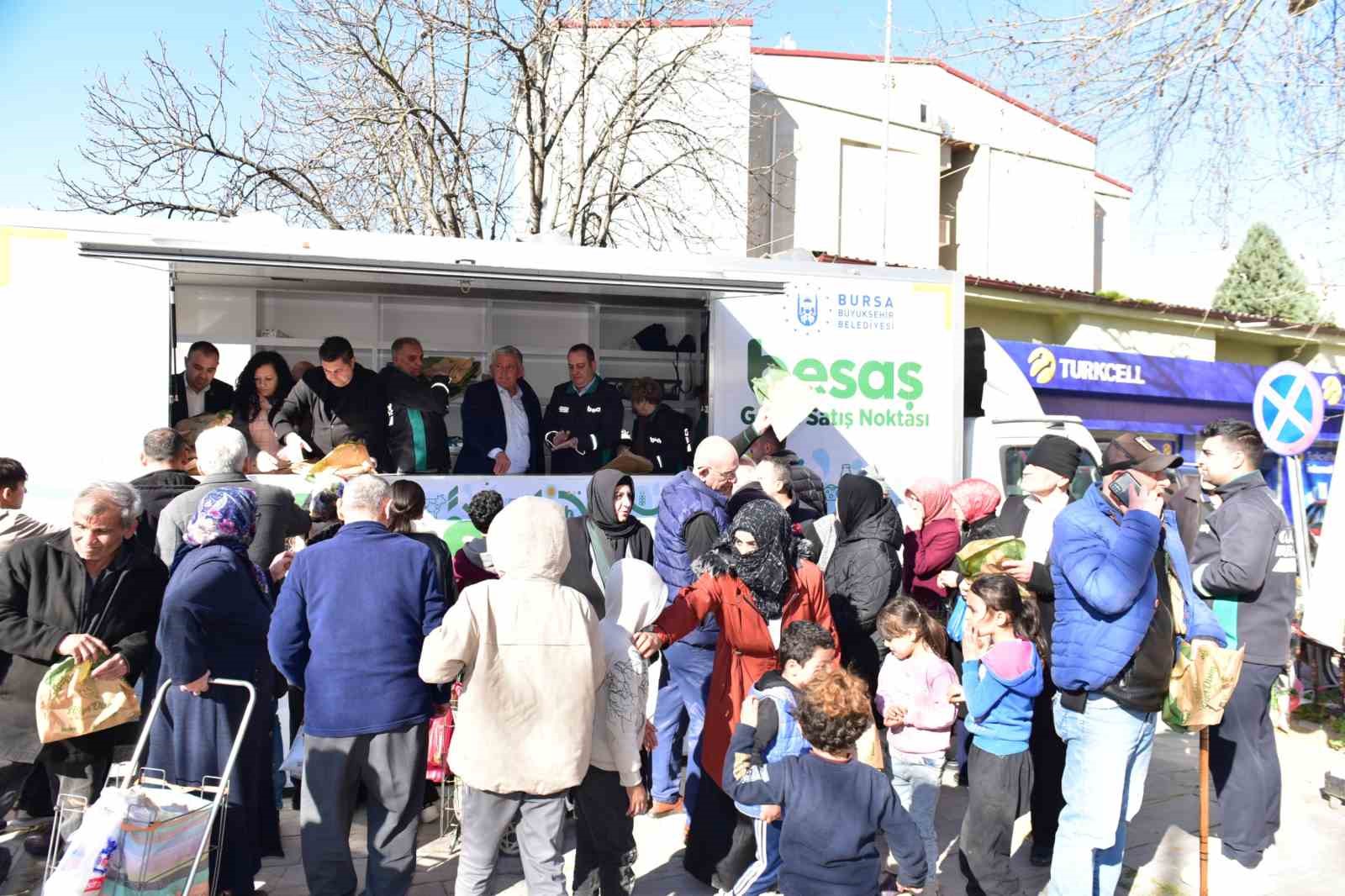 Yenişehir’de bugün pideler Büyükşehir’den
