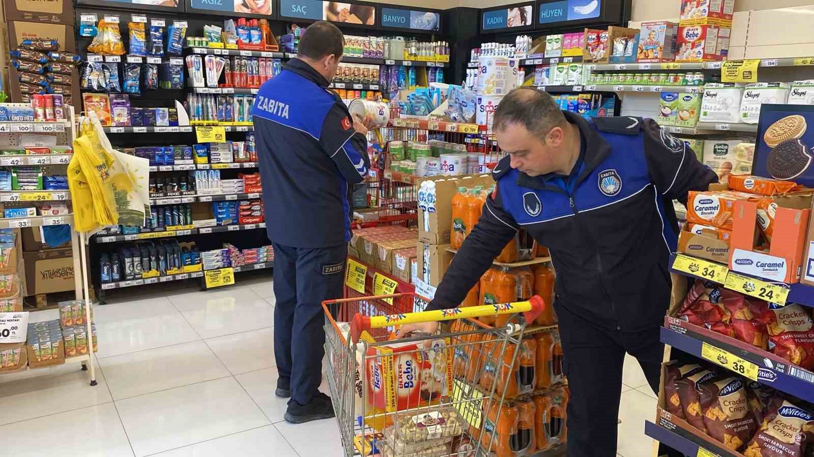 Yenişehir’de zabıtadan Ramazan mesaisi: 65 iş yeri denetlendi
Yenişehir’de zabıtadan Ramazan mesaisi: 65 iş yeri denetlendi