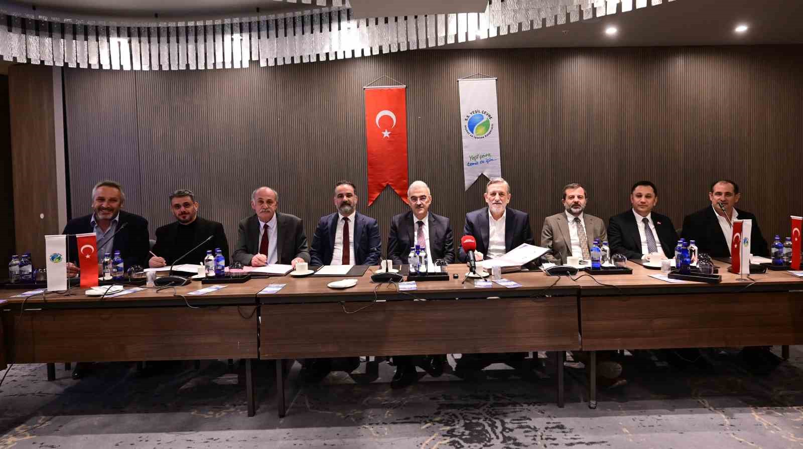 Yeşil Çevre’den Bursa sanayisinin geleceği için tarihi imza
Yeşil Çevre’den Bursa sanayisinin geleceği için tarihi imza