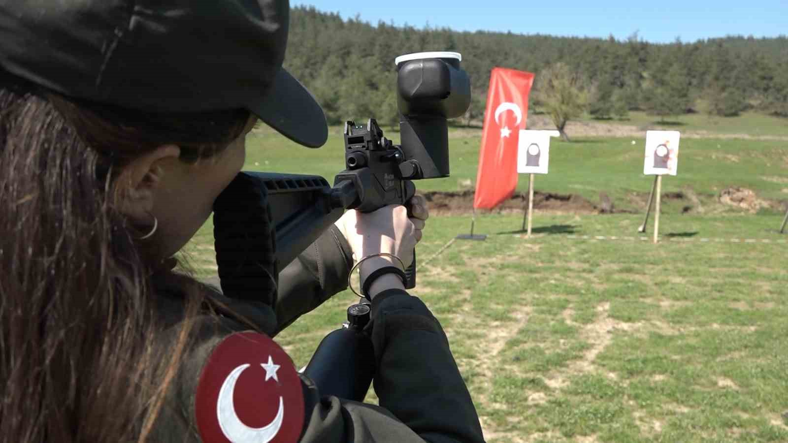 Yeşil vatan neferleri, bu sefer söndürmek için değil yarışmak için ter döktü
Yeşil vatan neferleri, bu sefer söndürmek için değil yarışmak için ter döktü