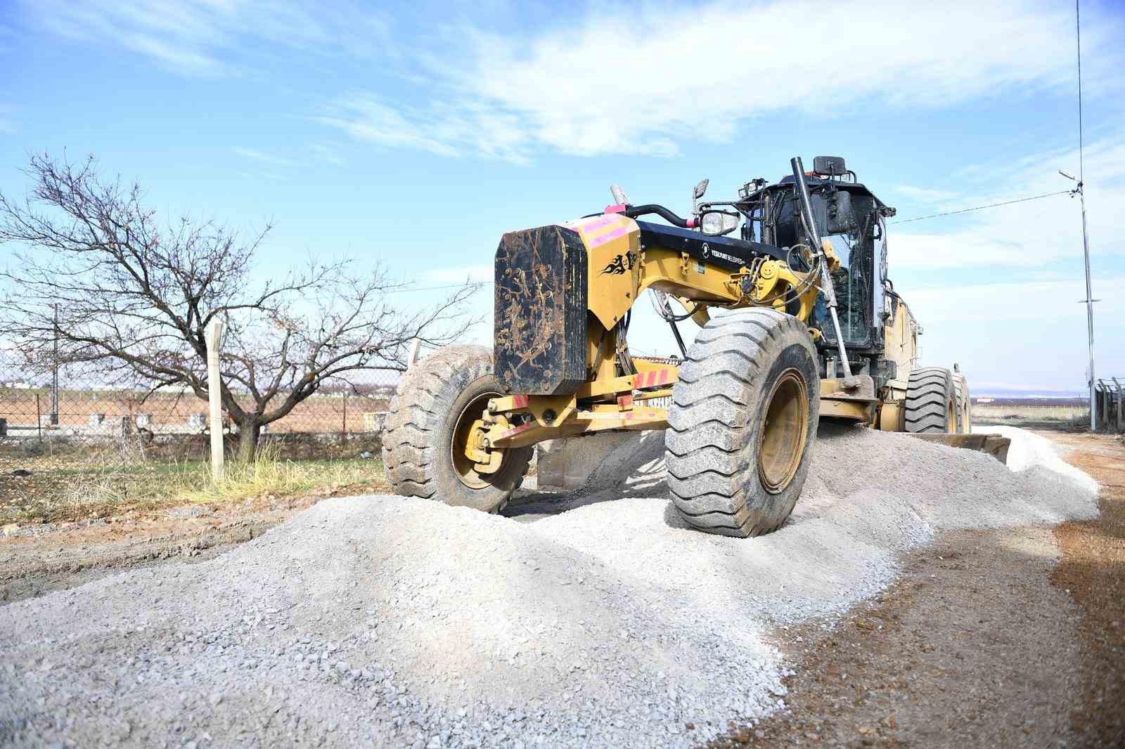 Yeşilyurt Belediyesi, Görgü Mahallesi’nde yol çalışmalarını hızlandırdı
Yeşilyurt Belediyesi, Görgü Mahallesi’nde yol çalışmalarını hızlandırdı