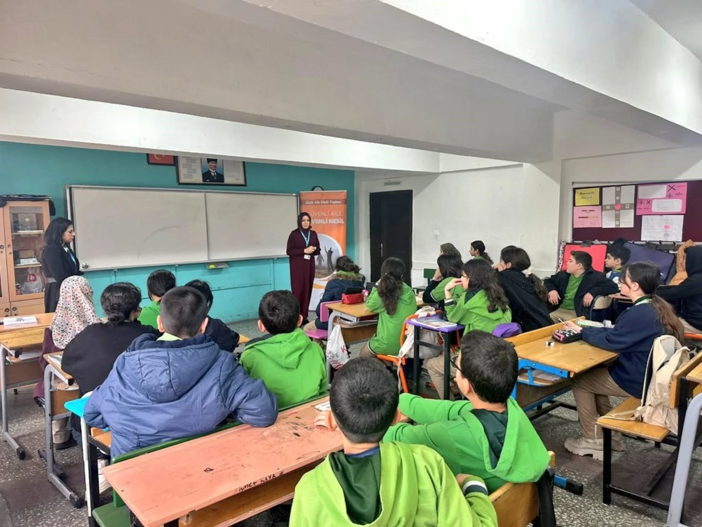 Yeşilyurt’ta "Güvenli aile, güvenli nesil" projesiyle geleceğe güvenli adımlar atlıyor
