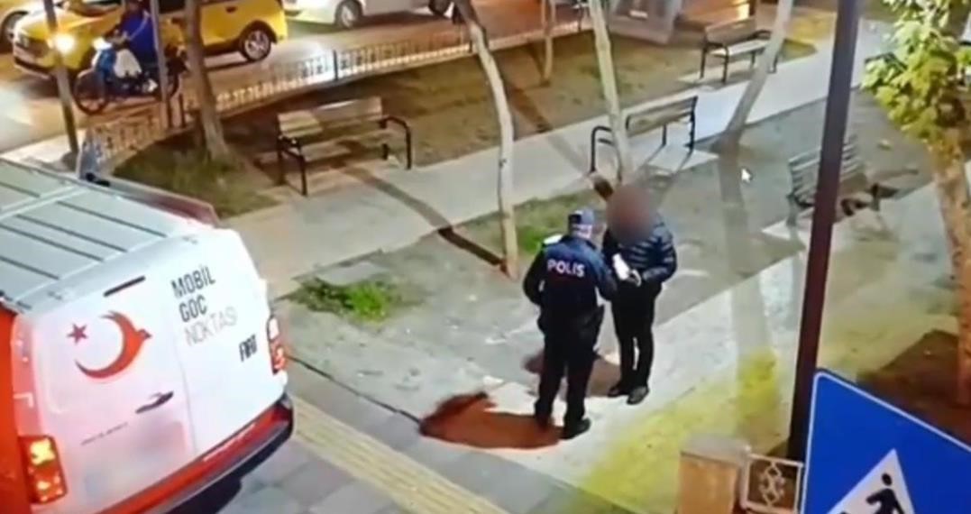 Yılbaşı gecesi Mersin’de güvenlik ve sağlık seferberliği
Yılbaşı gecesi Mersin’de güvenlik ve sağlık seferberliği