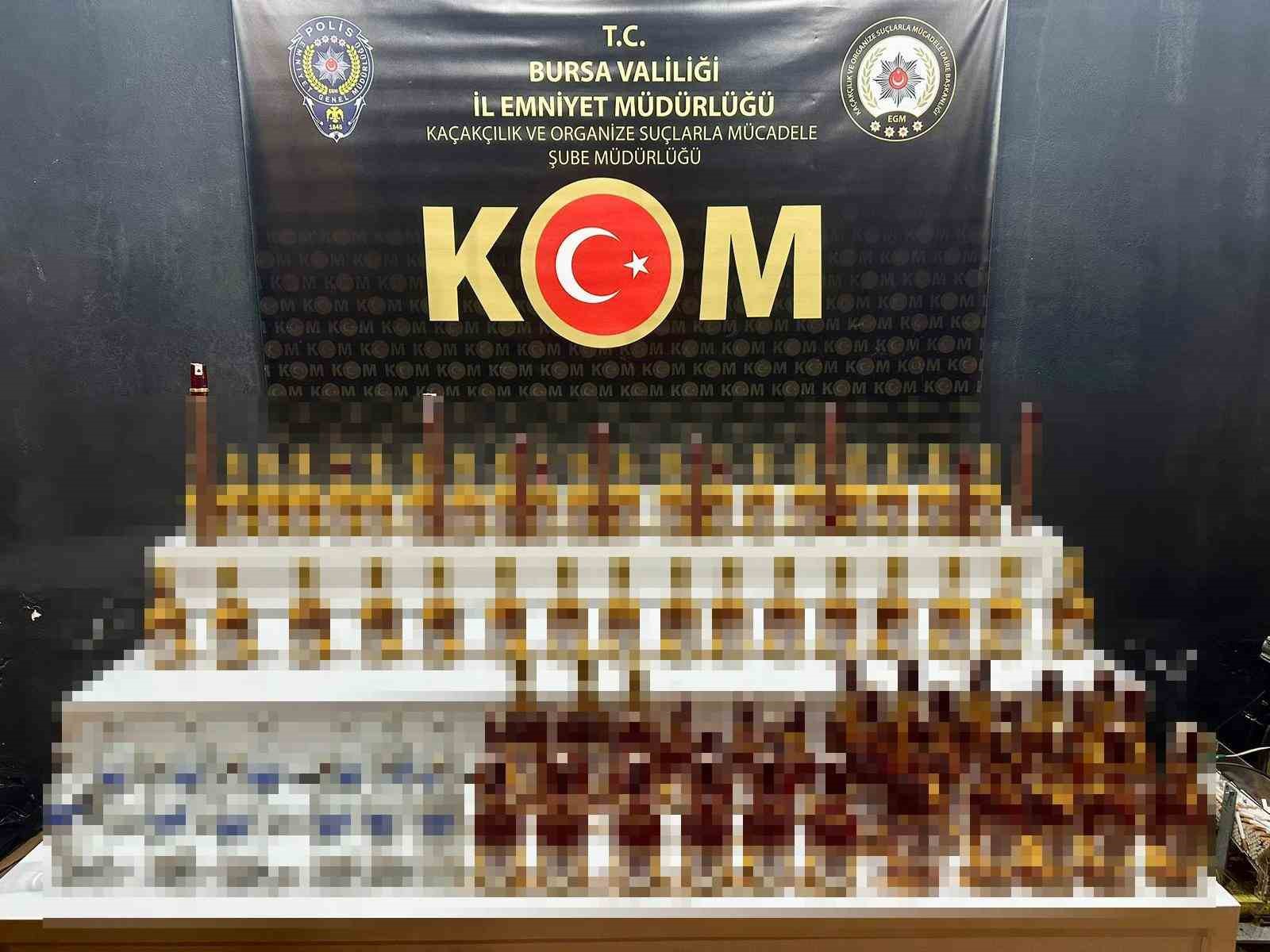 Yılbaşı öncesi, Bursa polisinden eş zamanlı sahte alkol denetimi
