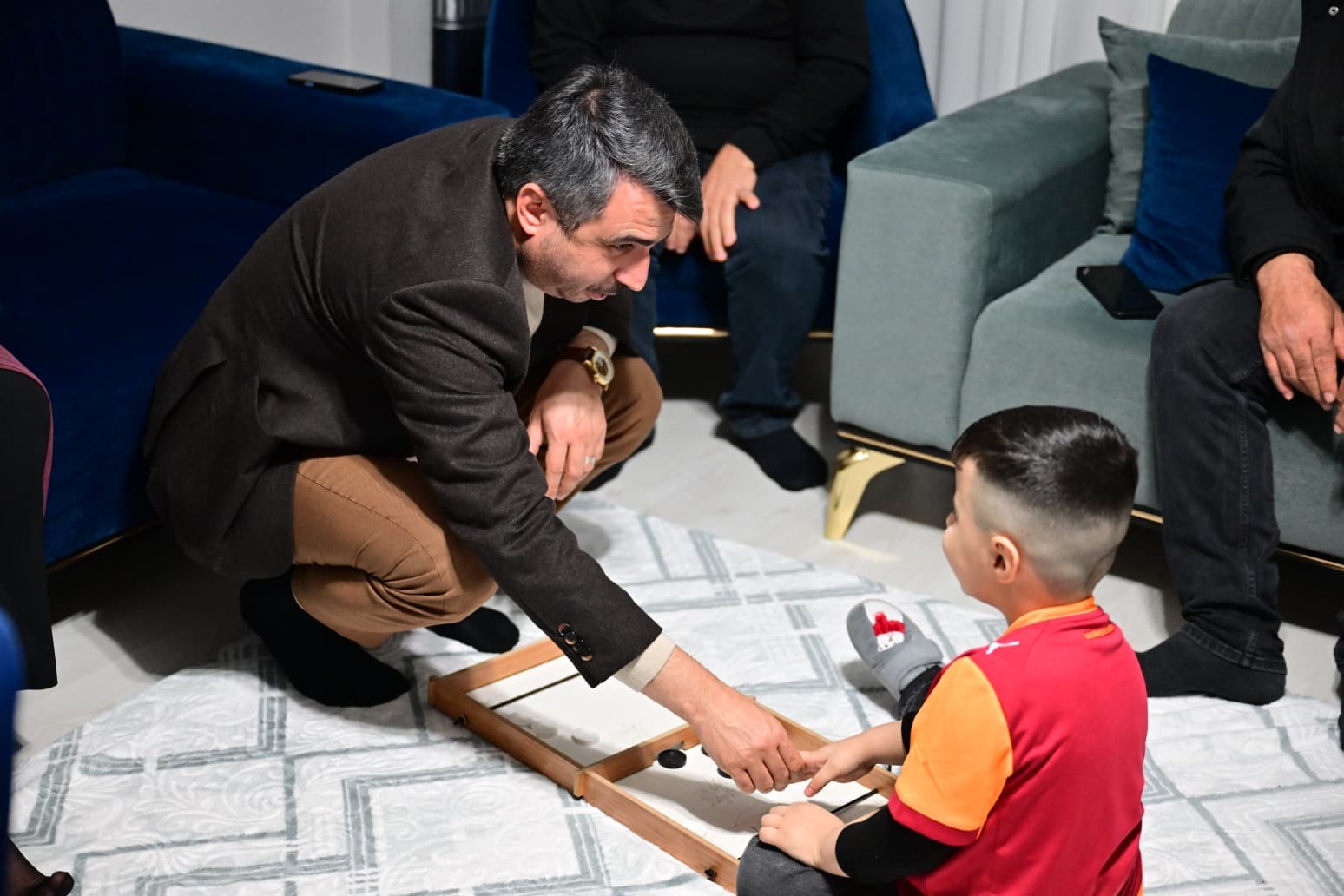 Yıldırım Belediye Başkanı Yılmaz, iftarda şehit er Samet Çaldır’ın ailesine misafir oldu
