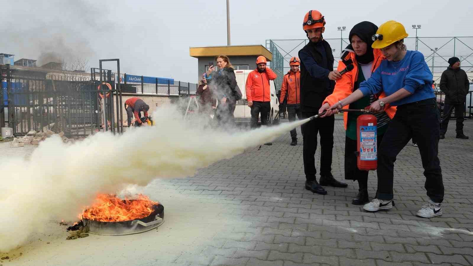 Yıldırım Belediyesi’nden nefes kesen tatbikat
