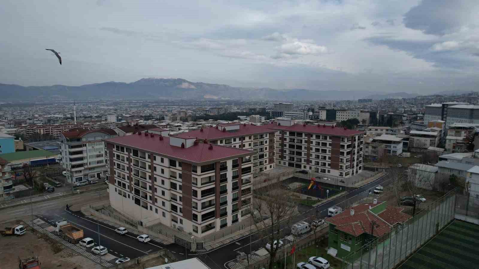 Yıldırım geleceği inşa ediyor
