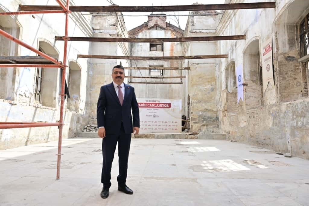 Yıldırım’a yeni kültür merkezleri inşa ediliyor
Yıldırım’a yeni kültür merkezleri inşa ediliyor