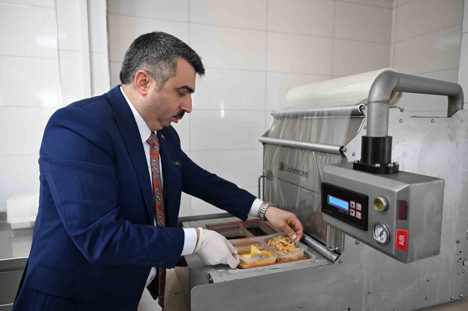 Yıldırım’da, gönüller de sofralar da bir
Yıldırım’da, gönüller de sofralar da bir