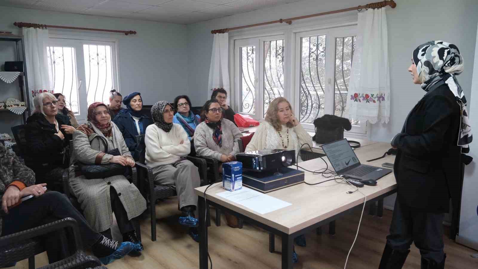 Yıldırım’dan kadınlara e-ticaret eğitimi
Yıldırım’dan kadınlara e-ticaret eğitimi