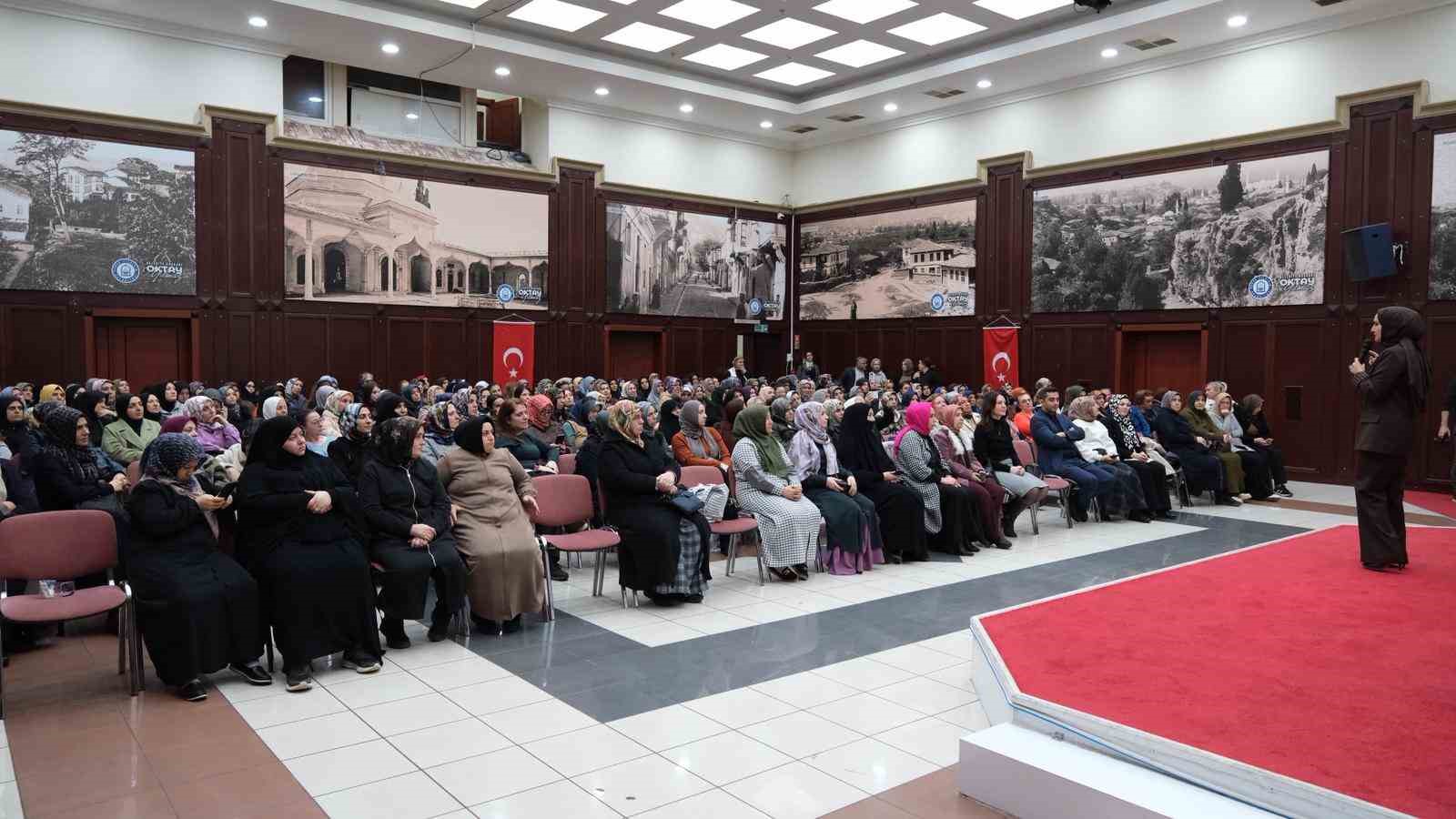 Yıldırımlı kadınlara e-ticaret desteği
Yıldırımlı kadınlara e-ticaret desteği