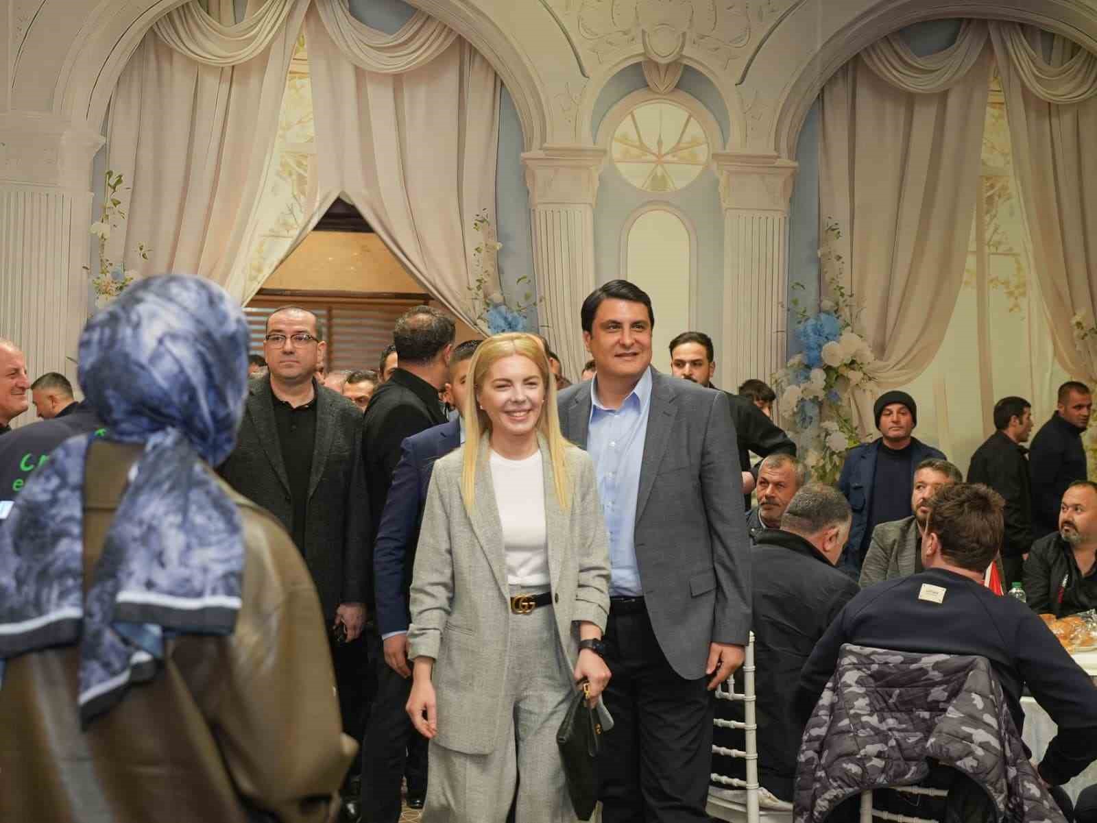 Yılmaz, çalışma arkadaşlarıyla iftar sofrasında buluştu
