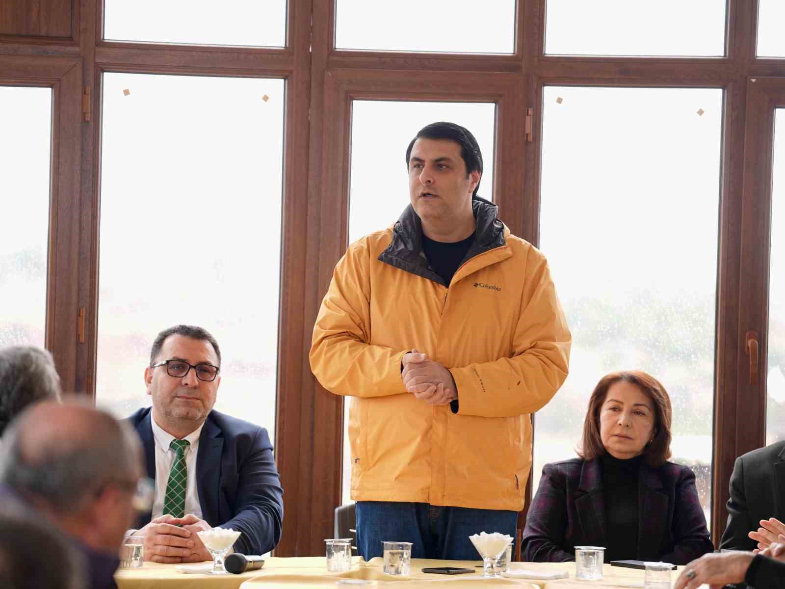 Yılmaz: "Kimsenin kendini çaresiz hissetmemesi için çalışıyoruz"
Yılmaz: "Kimsenin kendini çaresiz hissetmemesi için çalışıyoruz"