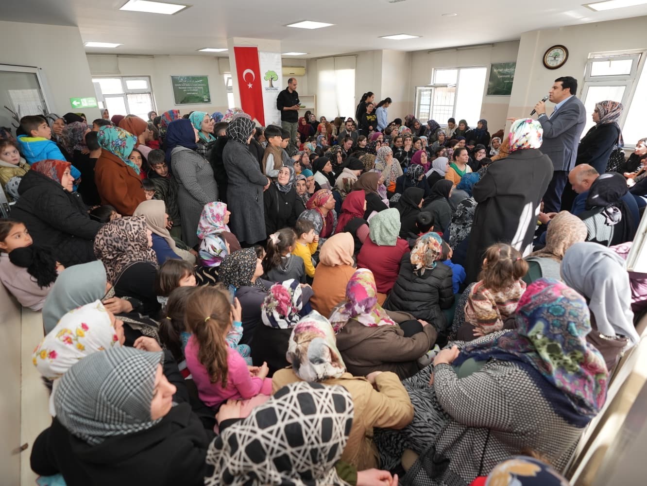 Yılmaz’dan Eyüpsultan’da gönüllere dokunan buluşma
Yılmaz’dan Eyüpsultan’da gönüllere dokunan buluşma