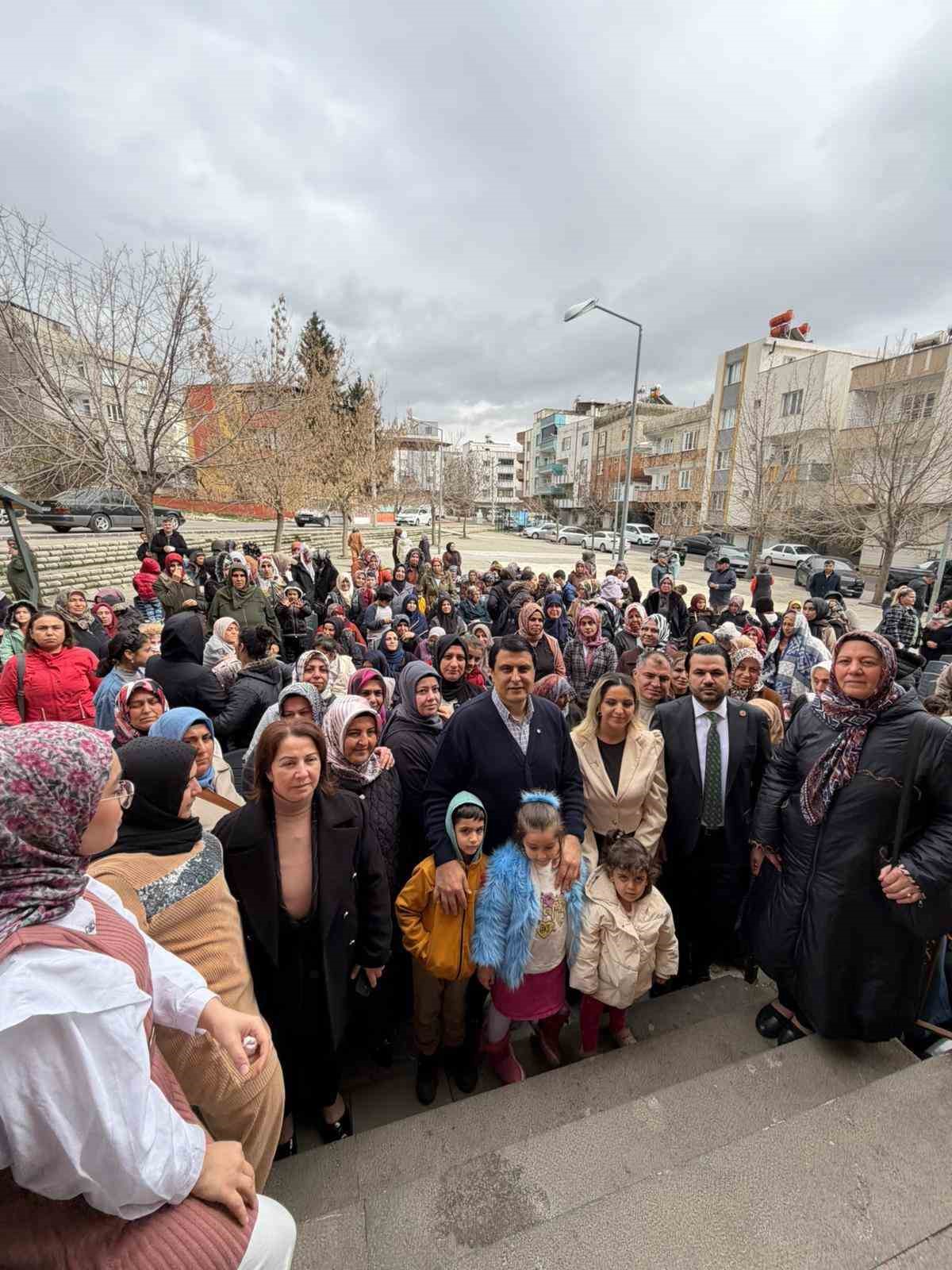 Yılmaz’dan Gazikent’e ziyaret
