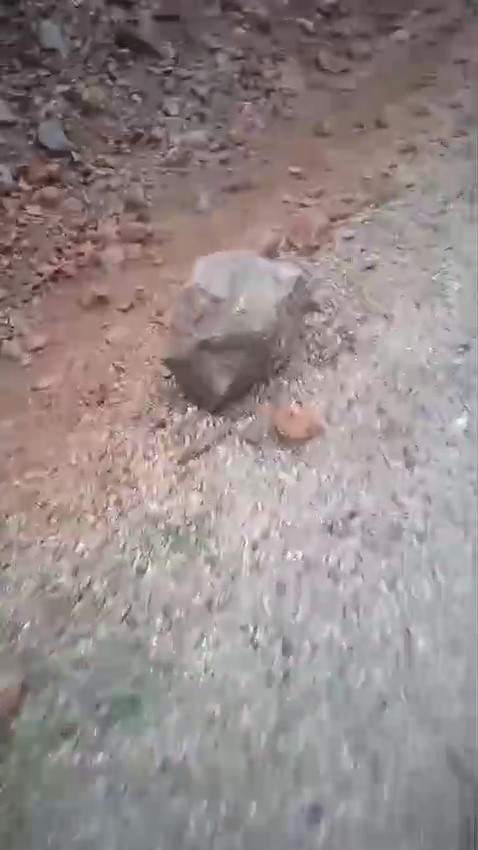 Yine aynı yer: 4 öğretmene mezar olan Tırtat mevkiinde kayalar düşmeye devam ediyor
