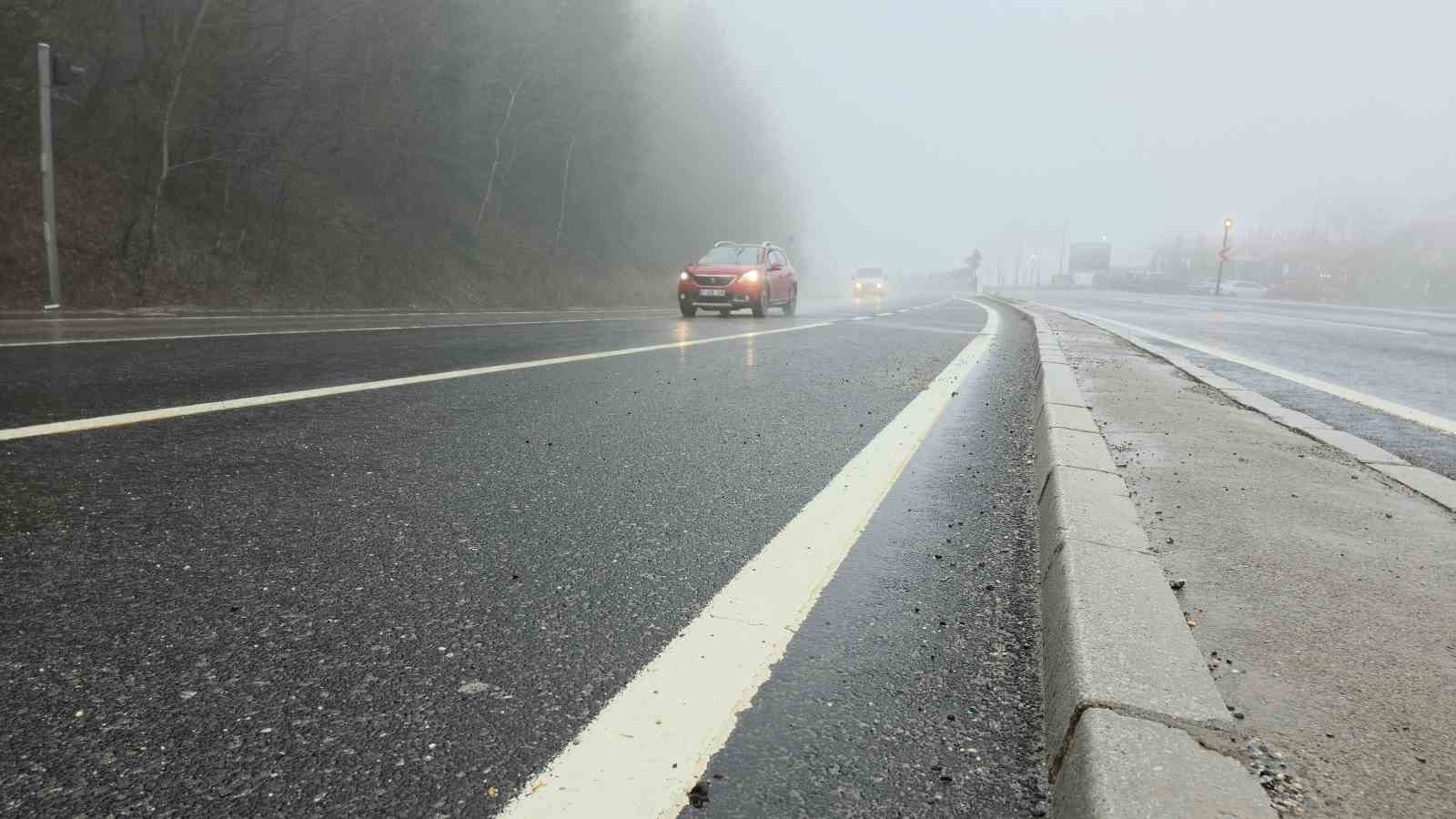 Yoğun sis Bolu Dağı’nı kapladı
