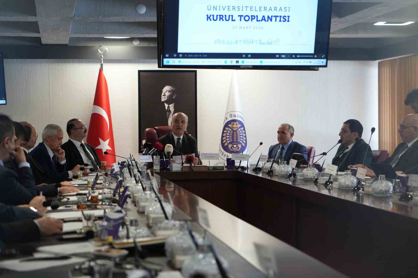 YÖK Başkan Prof. Dr. Erol Özvar, "Lisans eğitiminin üç yıla indirilmesiyle alakalı daha somut adımlar atabileceğimize inanmaktayım"
