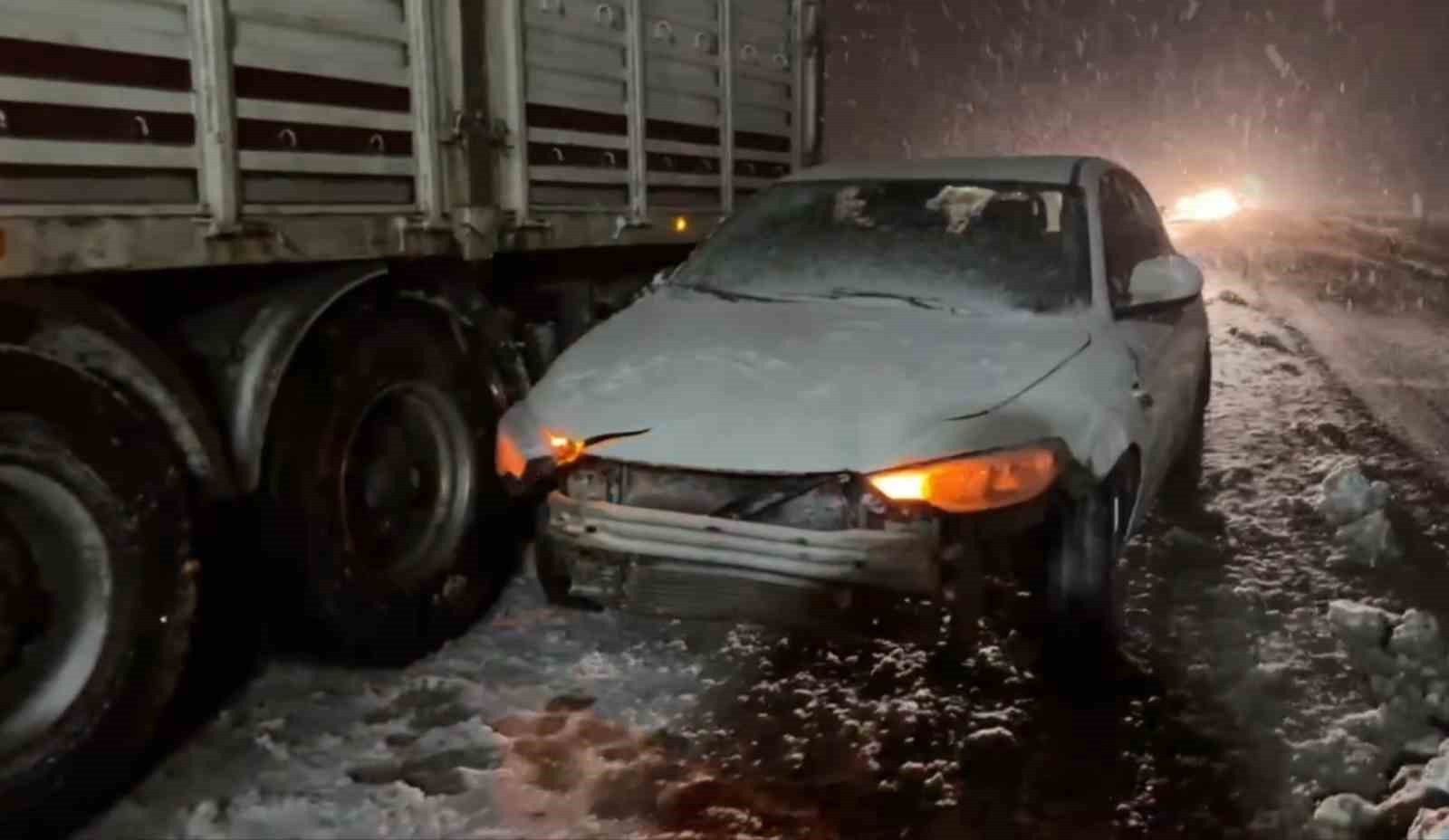 Yolda kalanların yardımına polis ve jandarma yetişti
