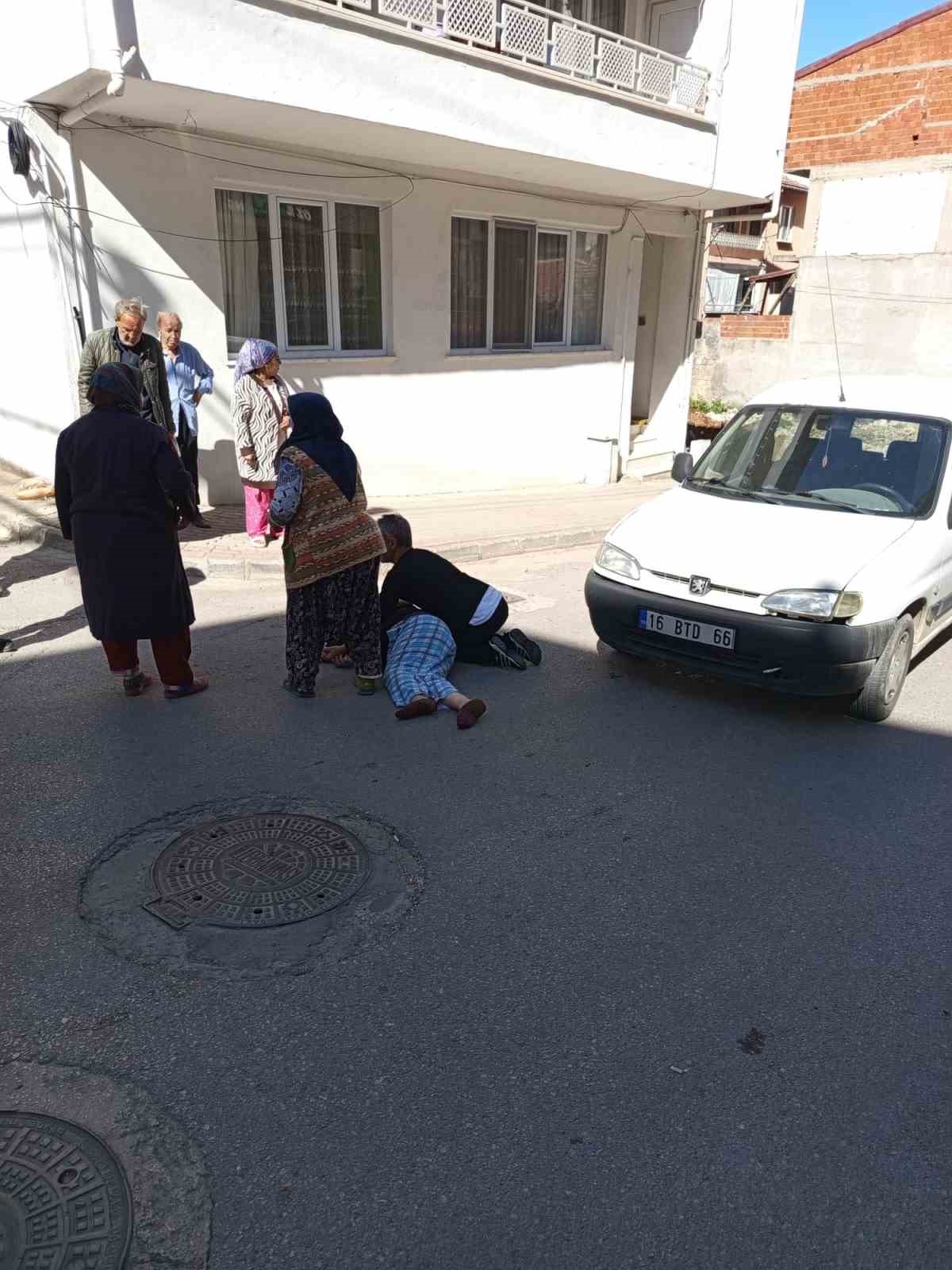 Yolun karşısına geçerken ticari aracın çarptığı yaşlı kadın hayatını kaybetti
