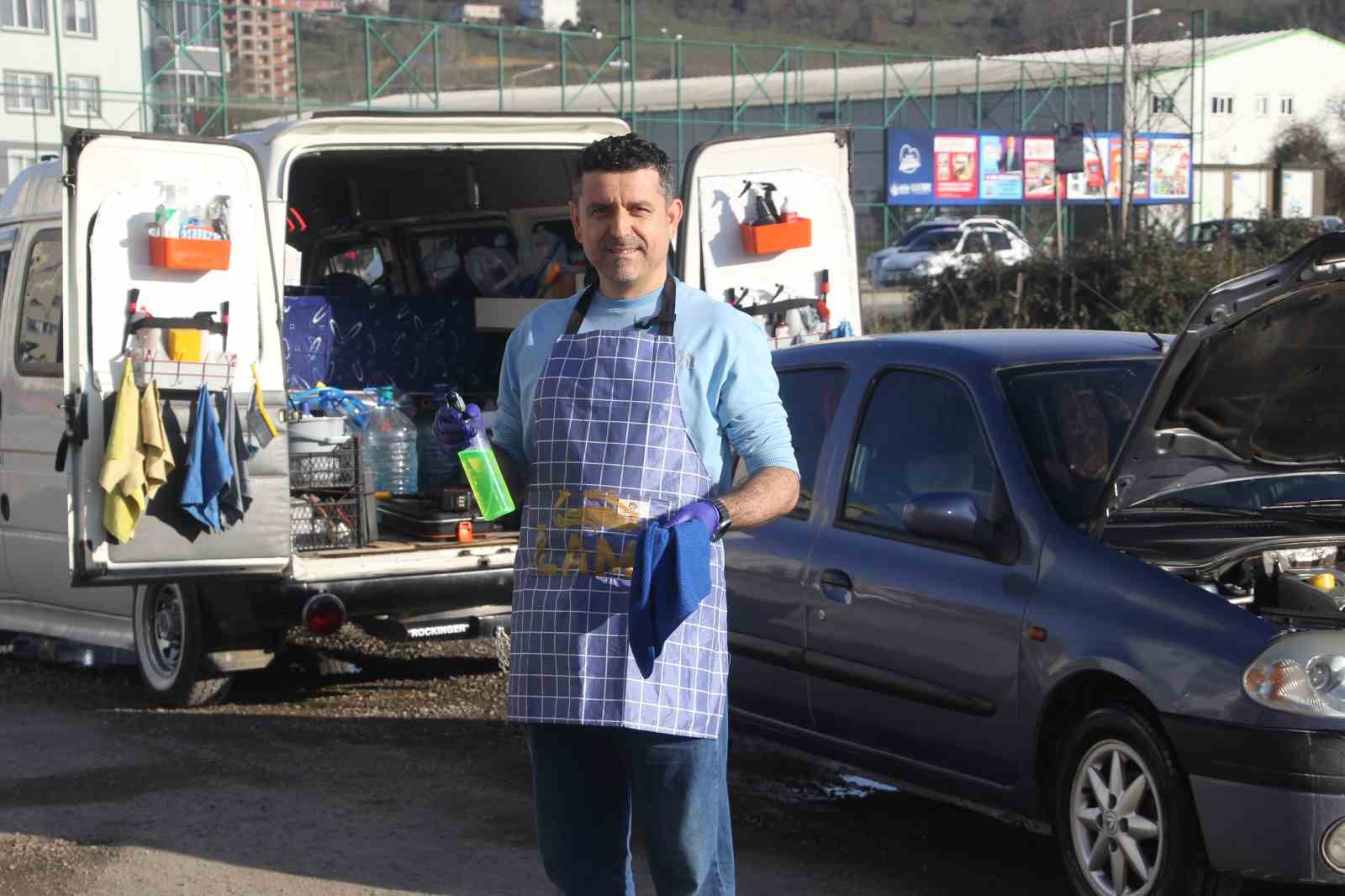 Yöneticiliği bıraktı, küresel ısınmaya karşı ’mobil ve susuz’ araç yıkama başlattı
Yöneticiliği bıraktı, küresel ısınmaya karşı ’mobil ve susuz’ araç yıkama başlattı