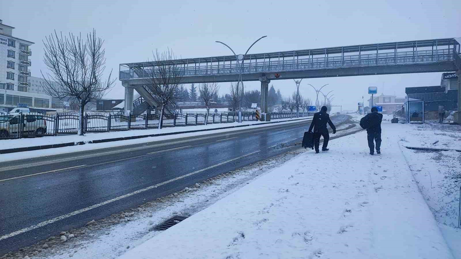 Yozgat beyaza büründü
