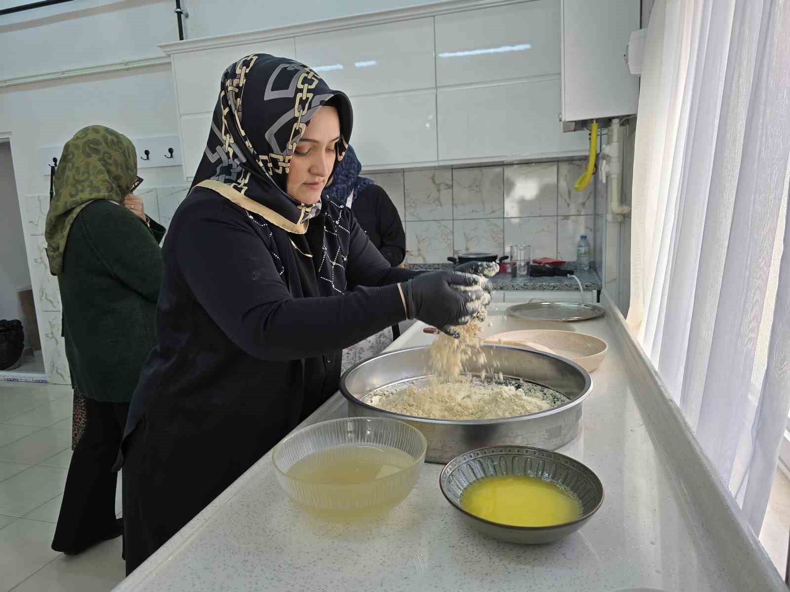 Yozgatlı kadınlar aldıkları eğitimle sofraları donatıyor
