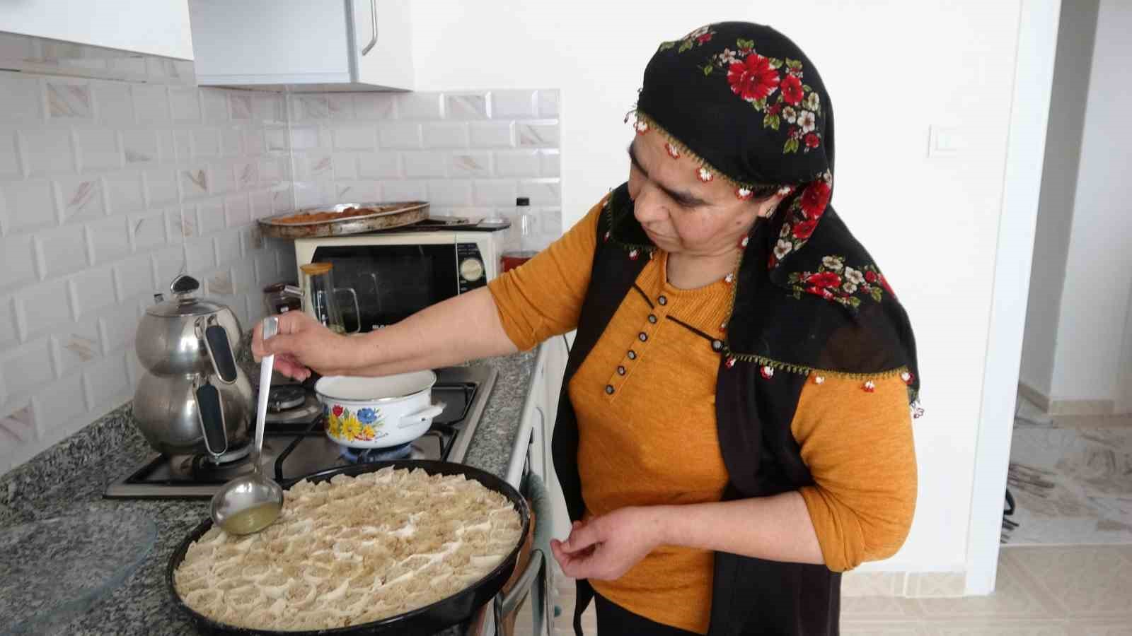 Yozgatlı kadınlar bir araya geliyor, bayram sofraları imece usulü tatlanıyor
