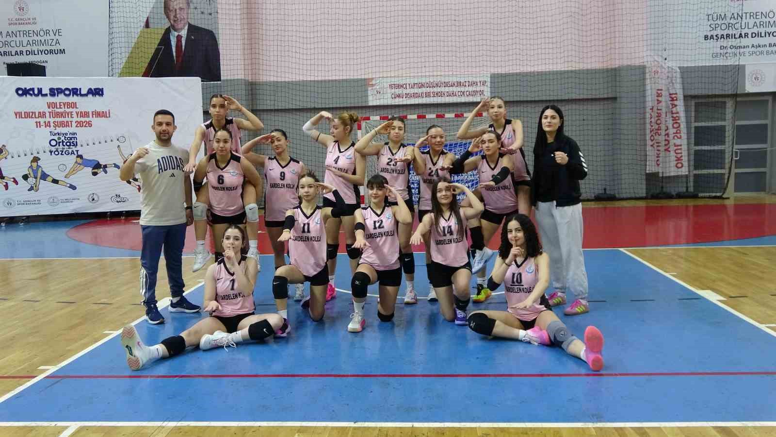 Yozgat’ta 15 ilden 224 sporcunun katılımıyla voleybol müsabakaları başladı
