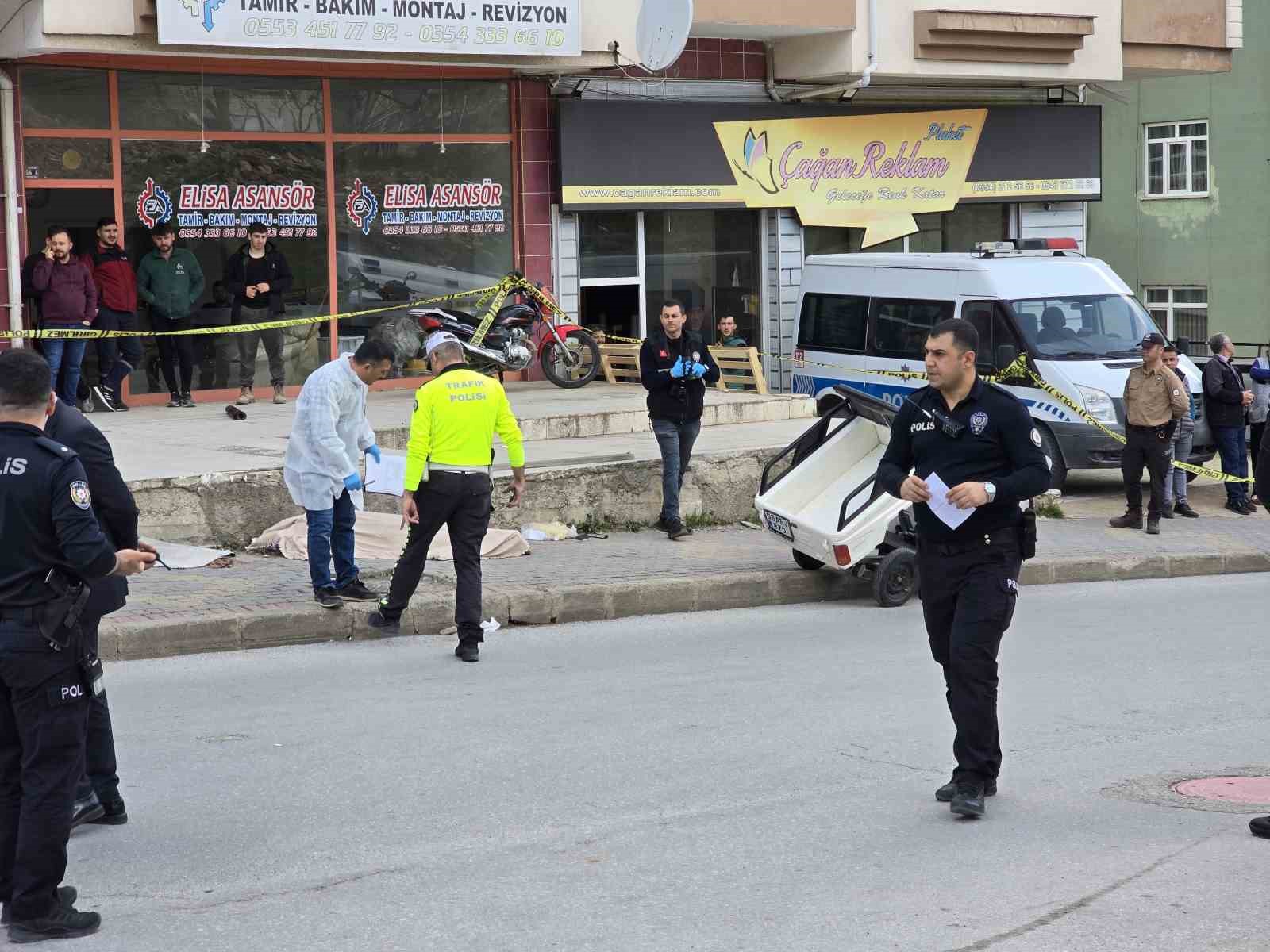 Yozgat’ta kazada kafasını kaldırıma çarpan yaşlı adam hayatını kaybetti
