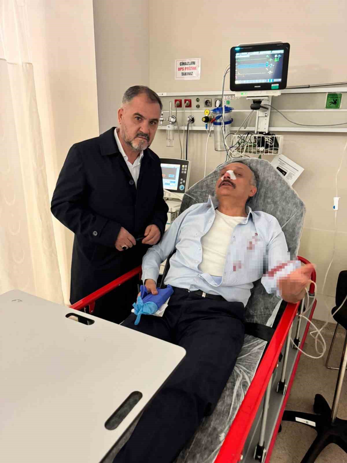 Yozgat’ta öğrenci yakını, okul müdürünü darbetti
