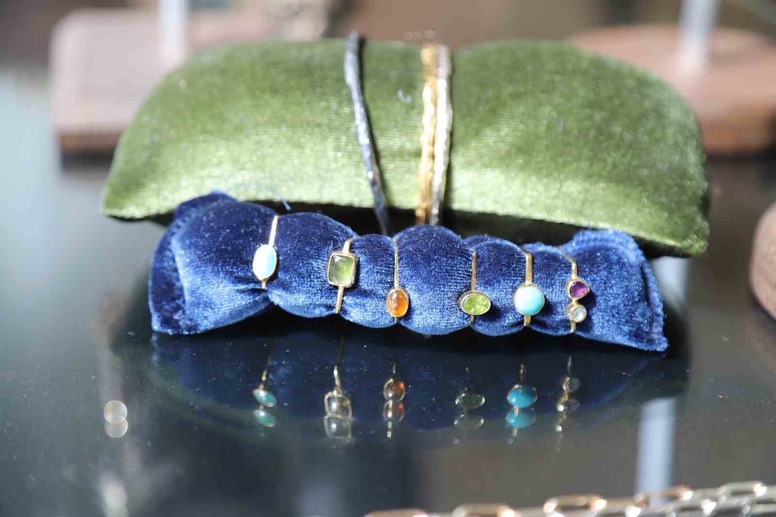 Yüksek mimarlığı bıraktı, sadekarlıkla yeni bir hayat kurdu
