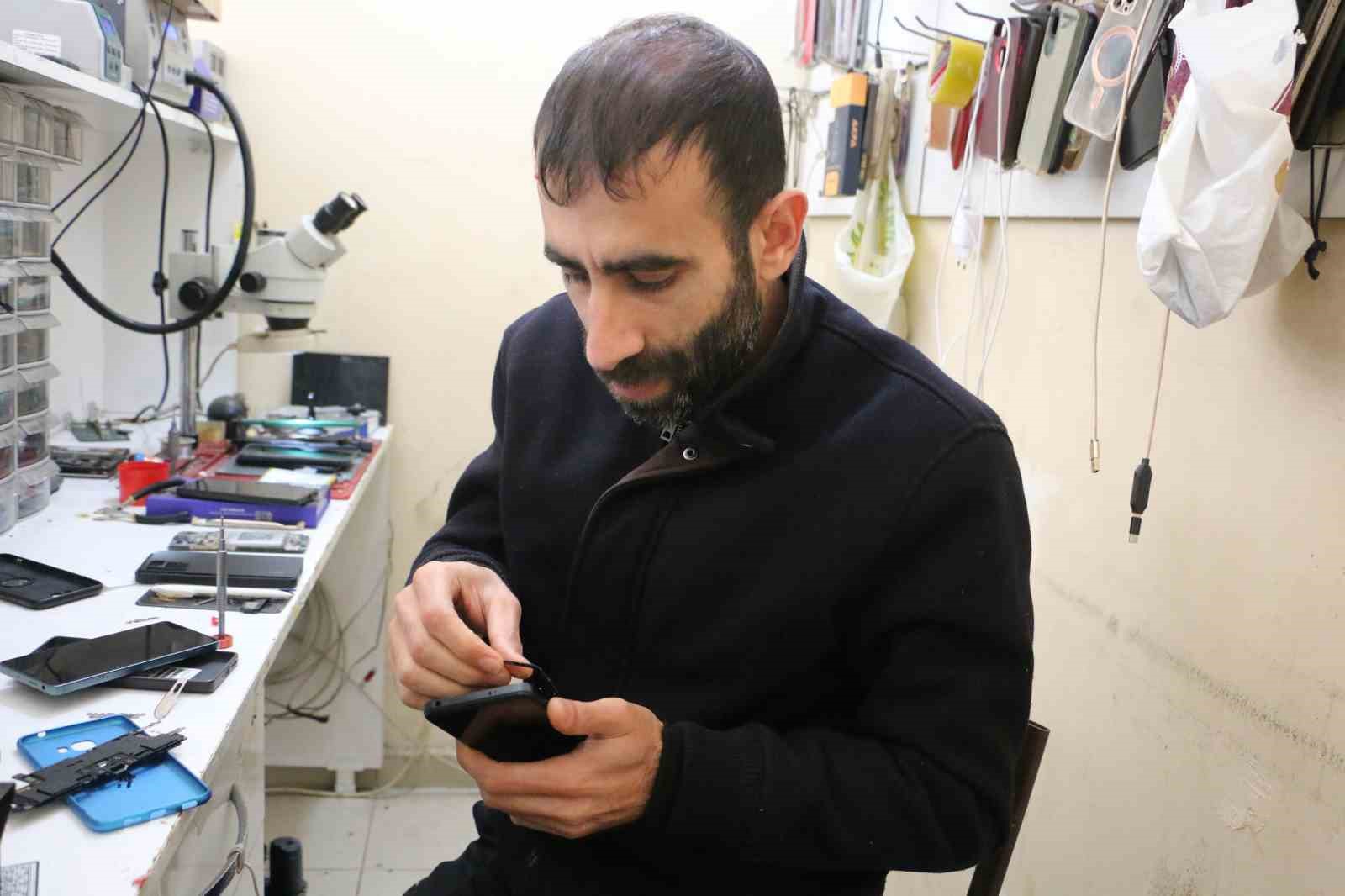 Yüksek voltajlı şarj aletleri telefonlara zarar veriyor
