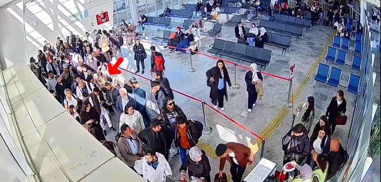 Yüksekova Havalimanı’nda 9 kilo uyuşturucu ele geçirildi: 15 gözaltı
