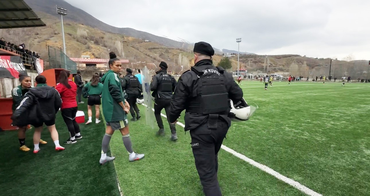 Yüksekova Spor Kulübü - Fenerbahçe gerginlik yaşandı
