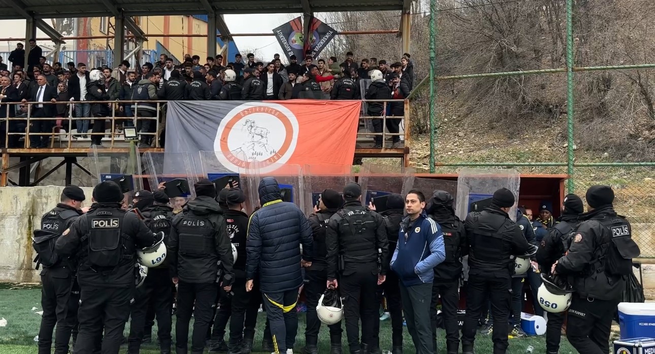 Yüksekova Spor Kulübü - Fenerbahçe gerginlik yaşandı
