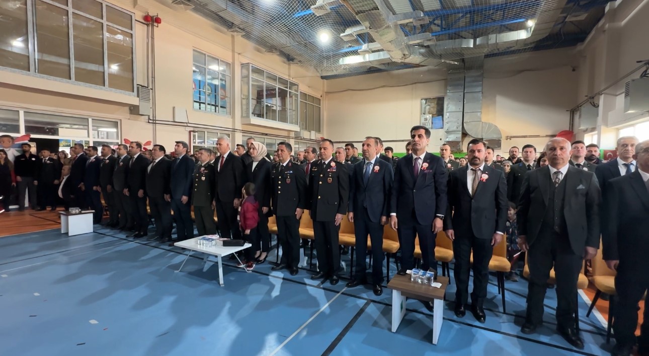 Yüksekova’da 23 Nisan Ulusal Egemenlik ve Çocuk Bayramı kutlandı
