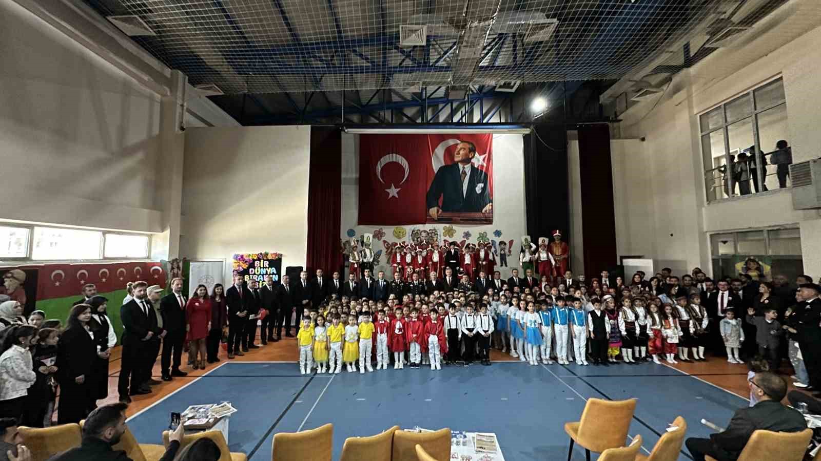 Yüksekova’da 23 Nisan Ulusal Egemenlik ve Çocuk Bayramı kutlandı
