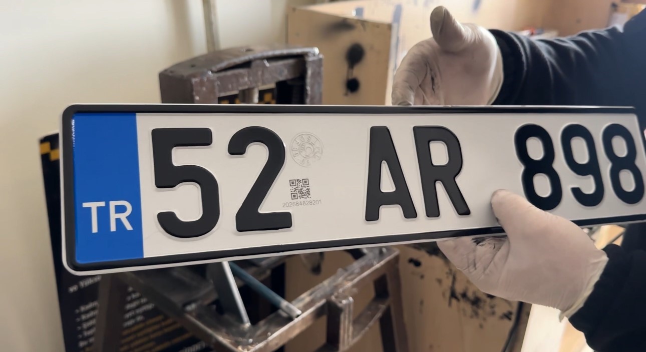 Yüksekova’da APP plaka mesaisi: İşlemler 10 dakikada tamamlanıyor

