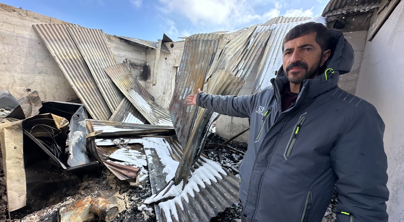 Yüksekova’da çıkan yangında bir ev kullanılamaz hale geldi
